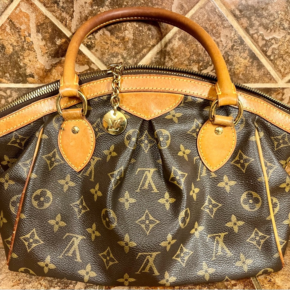 Louis Vuitton Authenticated Purse